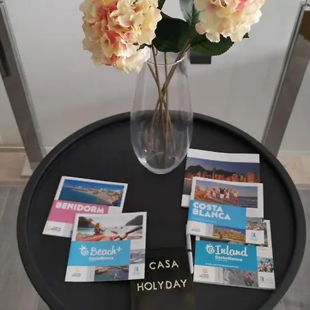 Dom wakacyjny Casa - 3 Bedroom Flat With Common Pool