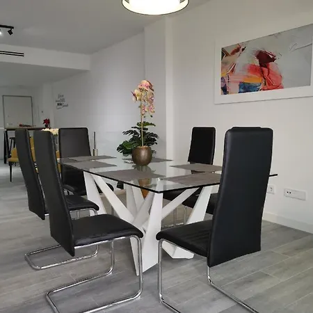 Holiday home Casa - 3 Bedroom Flat With Common Pool