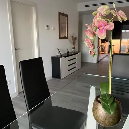 Holiday home Casa - 3 Bedroom Flat With Common Pool