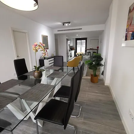 Holiday home Casa - 3 Bedroom Flat With Common Pool