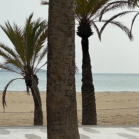 Casa - 3 Bedroom Flat With Common Pool *